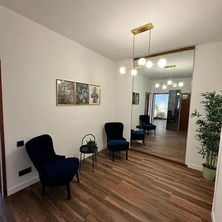 Madoneta Apartment *